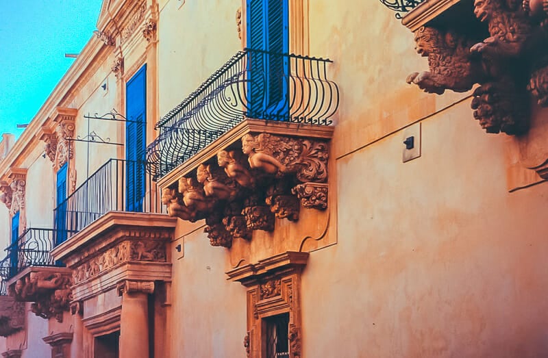 Palazzo Nicolaci, Noto what to see in sicily