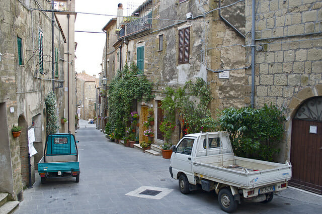 Pitigliano - Street private Italy vacations